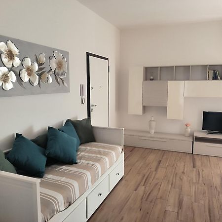 Carla' S House Apartment อันโซลา เดล เอมิเลีย ภายนอก รูปภาพ